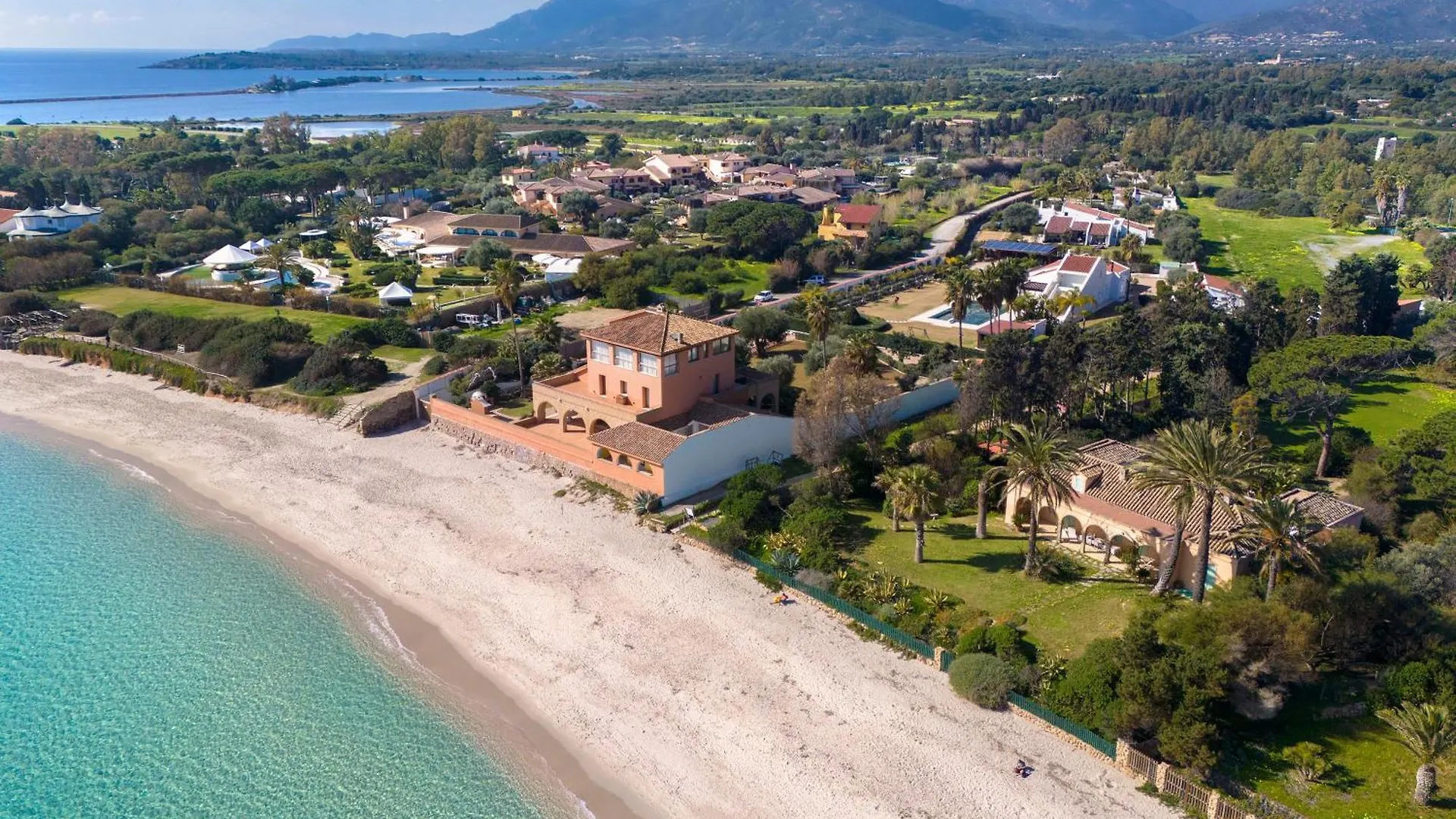 Villa Olga Con Accesso Privato Alla Spiaggia Di Nora Pula