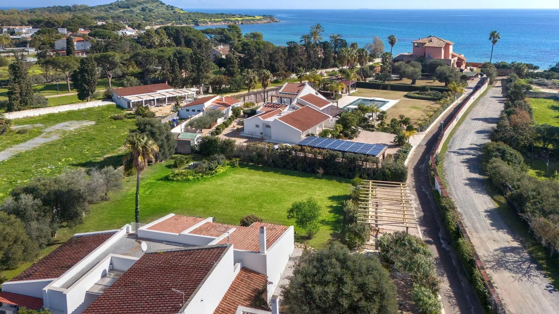 Villa Olga Con Accesso Privato Alla Spiaggia Di Nora Pula