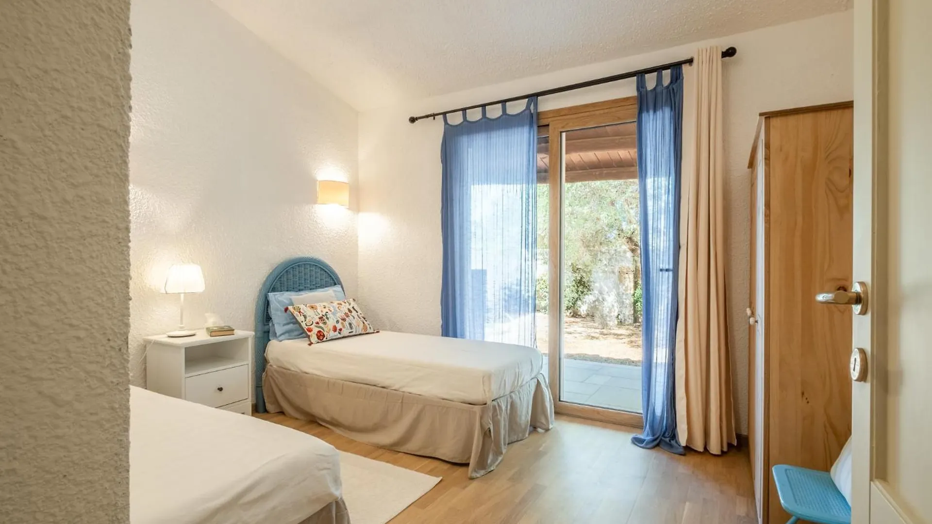 Villa Olga Con Accesso Privato Alla Spiaggia Di Nora Pula