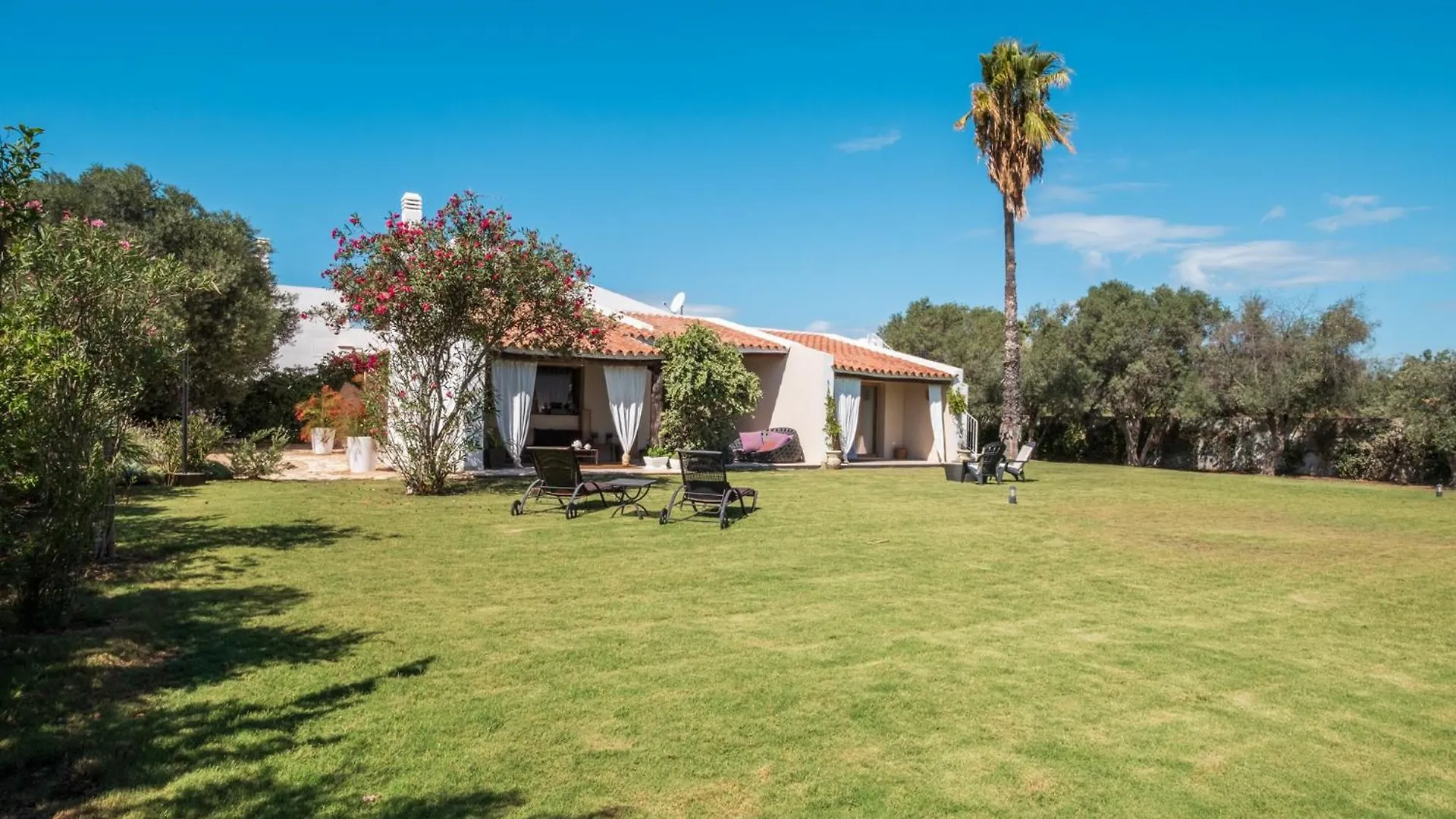 Villa Olga Con Accesso Privato Alla Spiaggia Di Nora Pula 0*,